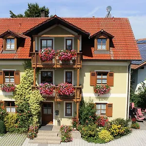 https://gaste-haus-rosch.com-bavaria.com