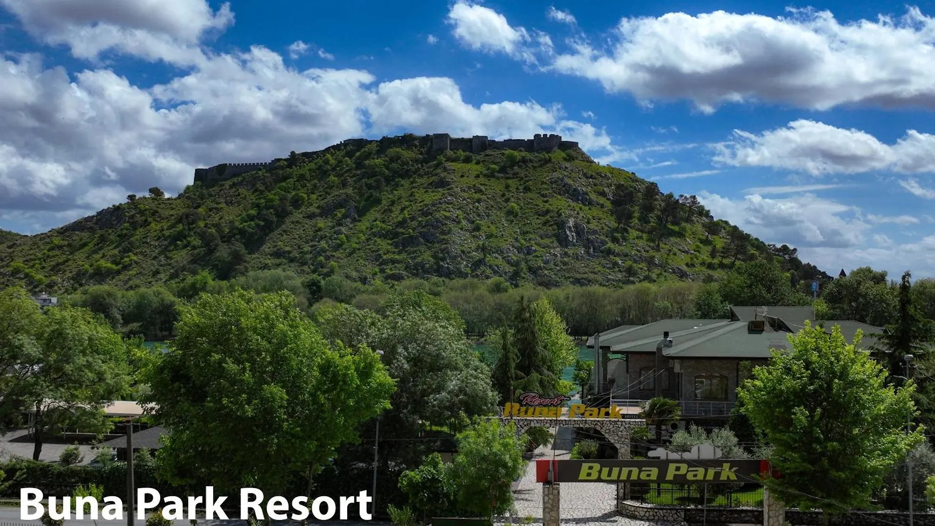 Buna Park Hotel شكودر 4*,  ألبانيا